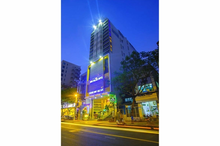 Khách sạn Boss Palace Sài Gòn: Đánh giá chi tiết và trải nghiệm