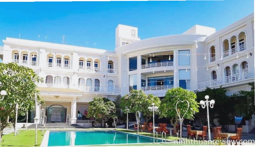 Khách sạn Châu Thành 3 sao Ninh Thuận với vị trí gần biển Ninh Chữ