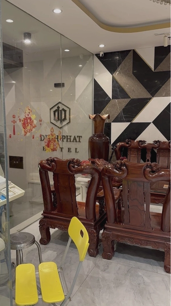 Khách sạn Đình Phát cung cấp dịch vụ đặt phòng tiện lợi