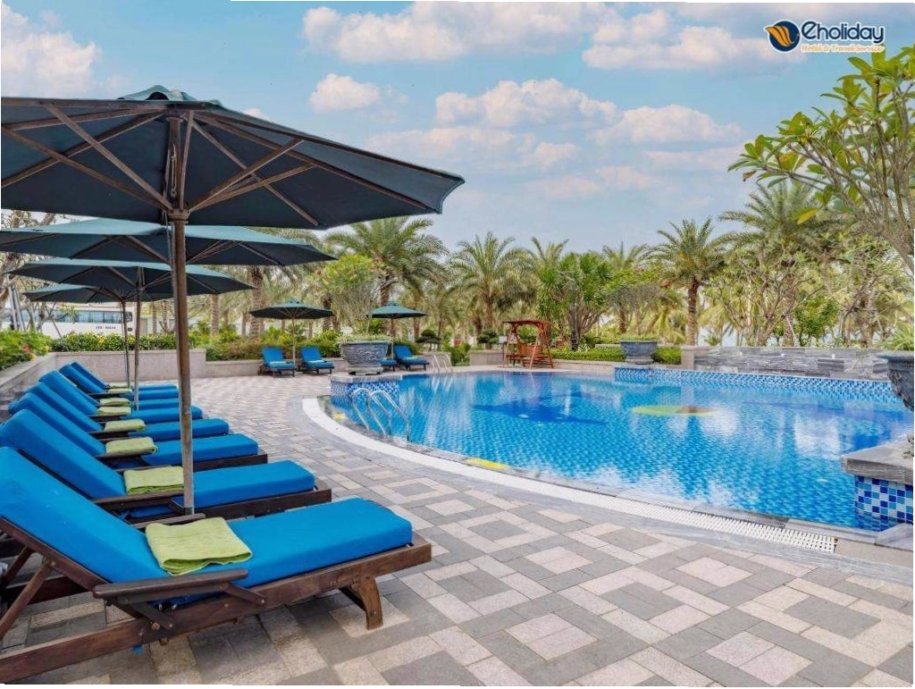 Khách sạn DLG Đà Nẵng với view biển và hồ bơi ấn tượng