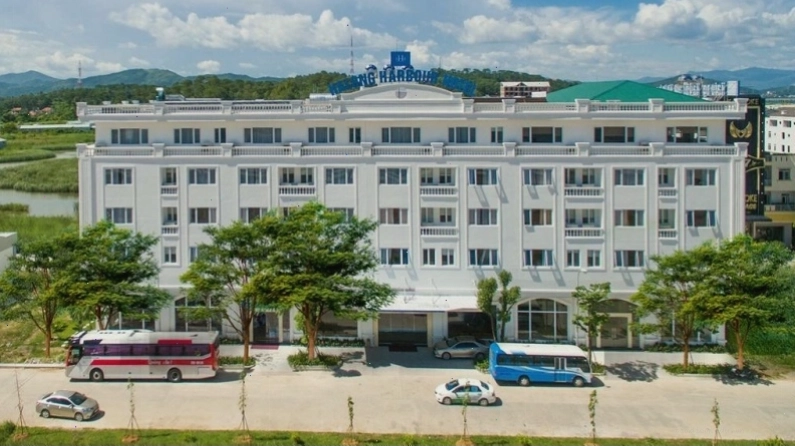 Khách sạn Hạ Long Harbour với tầm nhìn biển
