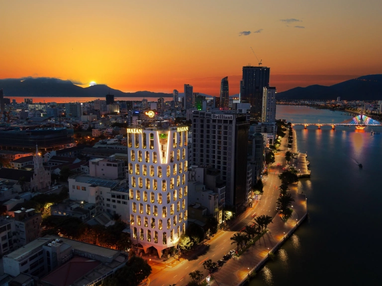 Khách sạn Haian Riverfront Đà Nẵng: Trải nghiệm đẳng cấp bên sông Hàn