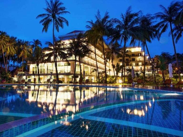 Khách sạn Mường Thanh Holiday Mũi Né: Trải nghiệm nghỉ dưỡng 4 sao đích thực