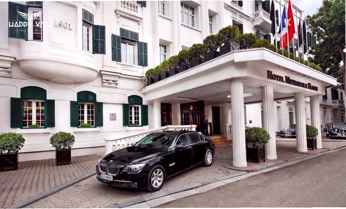 Khách sạn Sofitel Legend Metropole Hà Nội tọa lạc tại địa chỉ 15 Ngô Quyền, Hoàn Kiếm, Hà Nội