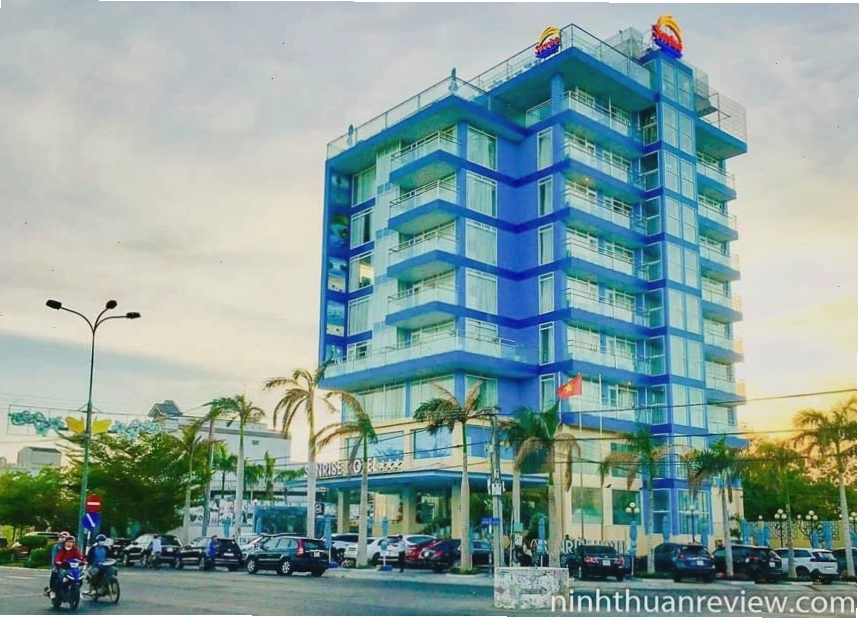 Khách sạn Sunrise 3 sao Ninh Thuận
