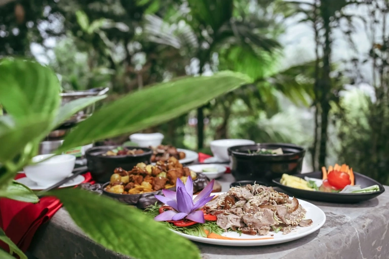 Khám Phá 10 Quán Dê Ngon Ninh Bình Nổi Tiếng Nhất Cho Du Khách