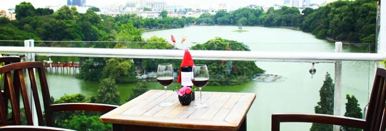 Khám phá 13 Quán Cafe Hồ Gươm View Đẹp, Độc Đáo Nhất Hà Nội