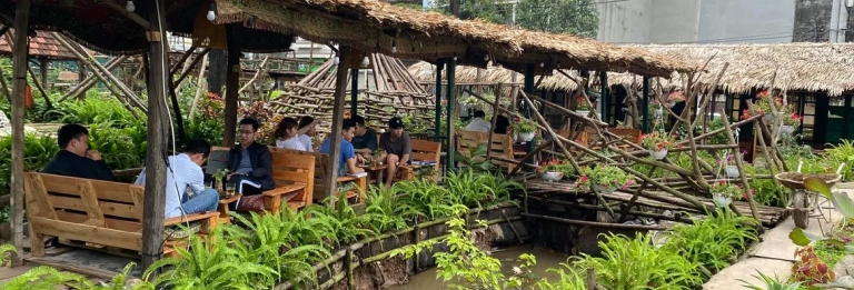Khám Phá 14 Quán Cafe Đẹp Ở Hồ Tùng Mậu View Xịn, Đồ Uống Ngon