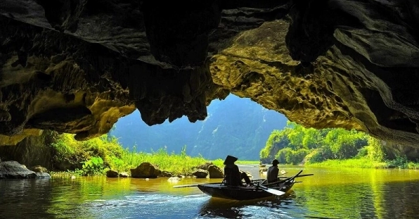 Khám phá 7 hang động Ninh Bình kỳ ảo thu hút du khách 2026