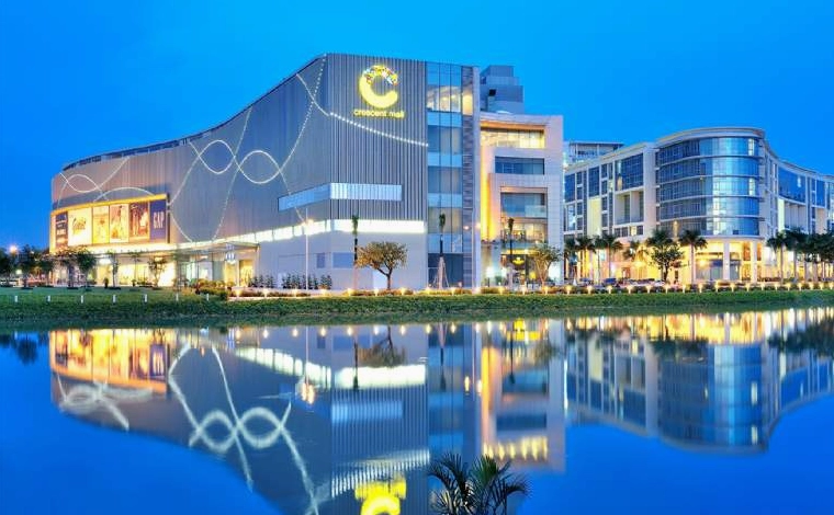Khám phá ẩm thực đa dạng tại Crescent Mall: Nhà hàng nào ngon nhất?