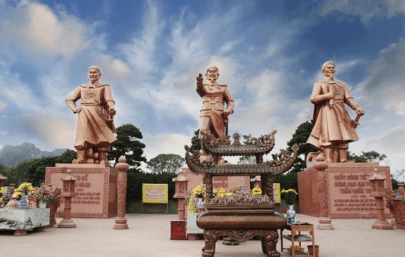 Khám phá Cụm Di tích Lịch sử Bạch Đằng Giang và Công viên Rồng Sun World: Hành trình về cội nguồn