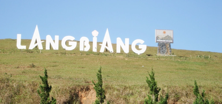 Khám phá đỉnh Langbiang: Nóc nhà Đà Lạt huyền thoại