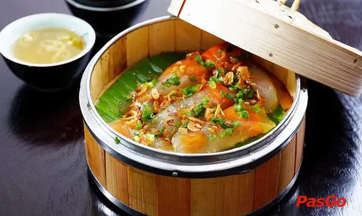 Khám Phá Nhà Hàng Huế Đào Tấn: Hương Vị Cố Đô Giữa Lòng Hà Nội