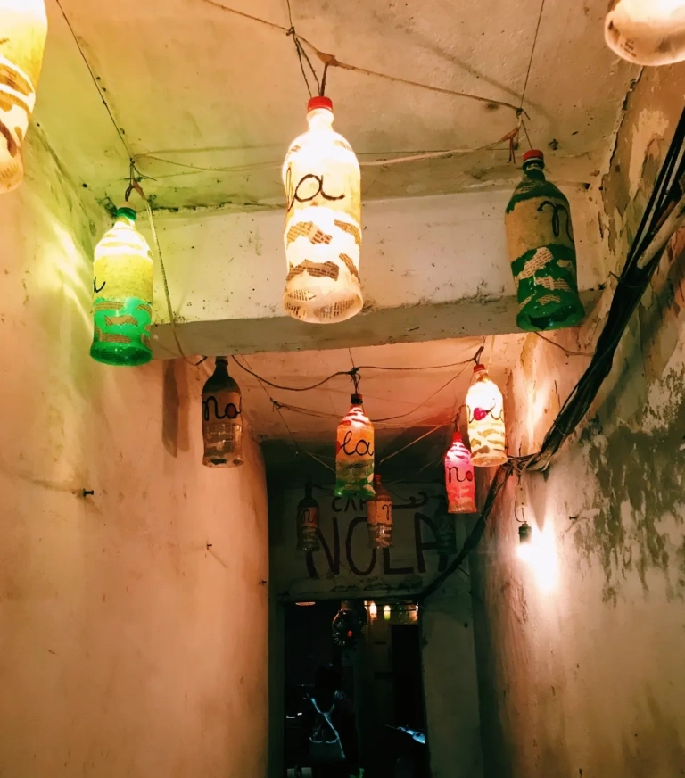 Khám phá Nola Cafe Hà Nội: Không gian xưa và những góc nhìn độc đáo