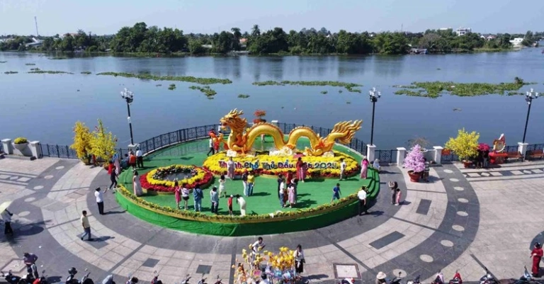 Khám phá Phố đi bộ Bạch Đằng Bình Dương Điểm đến hấp dẫn ven sông Sài Gòn