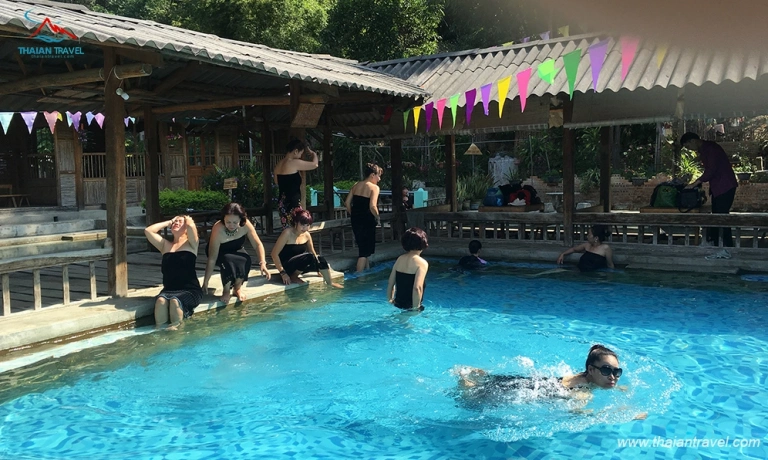 Khám Phá Suối Khoáng Nóng Ngọc Chiến: Điểm Đến Nghỉ Dưỡng Độc Đáo