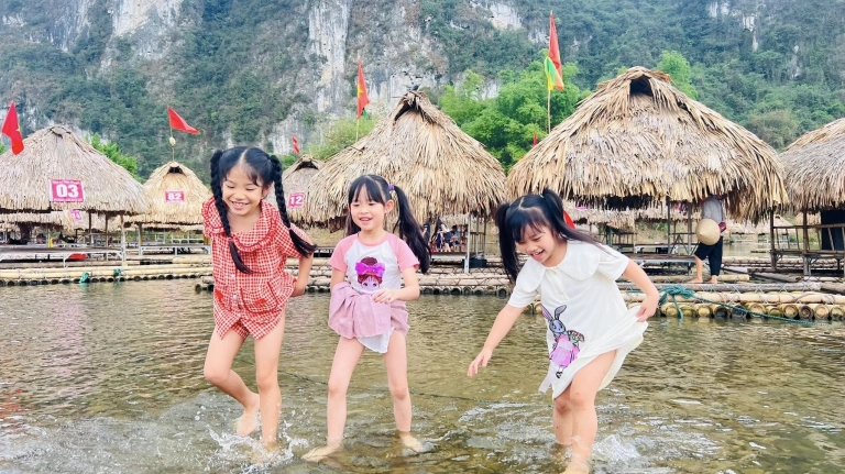Khám phá Suối Nà Bờ: Điểm Cắm Trại Hấp Dẫn Tại Hòa Bình