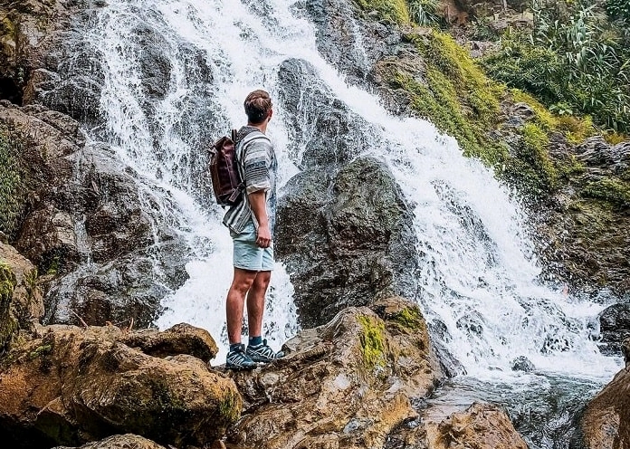 Khám phá suối và thác nước tuyệt đẹp ở Hòa Bình