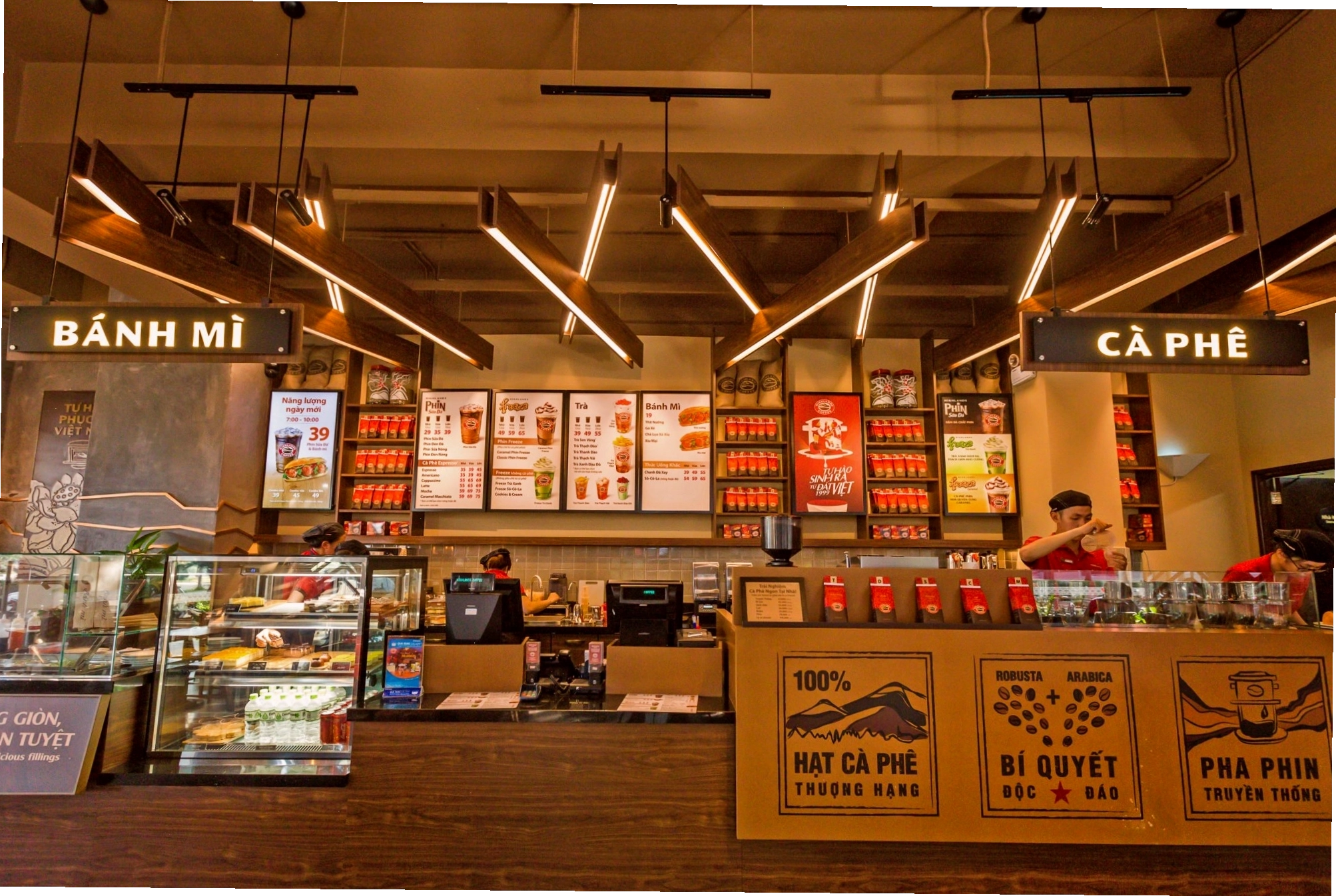 Không gian ấm cúng tại Highlands Coffee quận 9