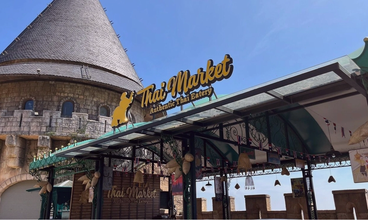 Không gian ấm cúng tại nhà hàng Thai Market
