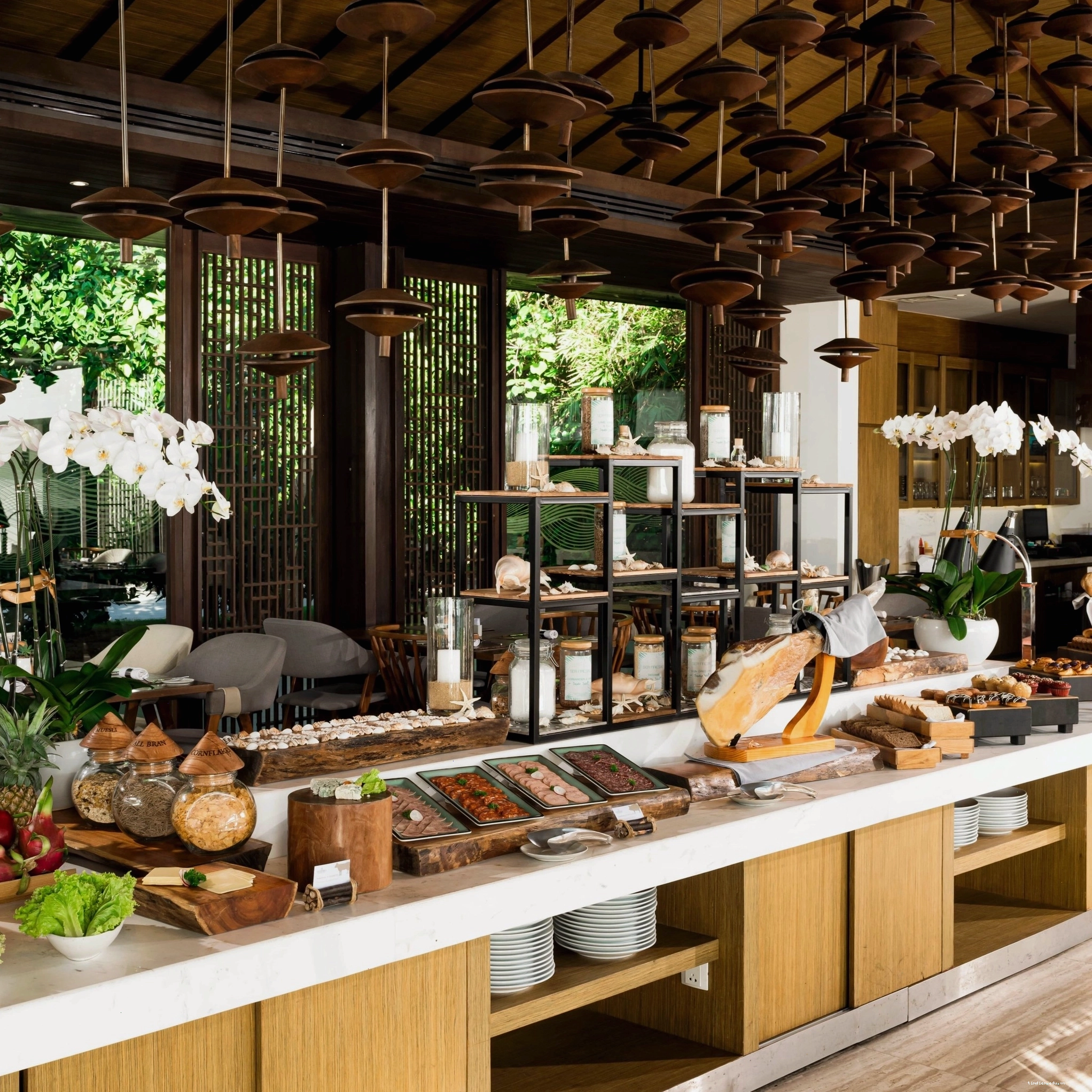 Không gian ăn uống khang trang tại Anantara Quy Nhơn