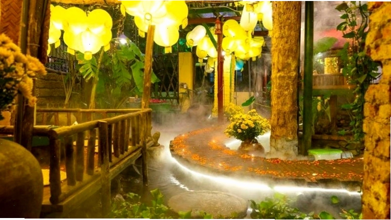Không gian Ao Quán với các món ăn dân dã