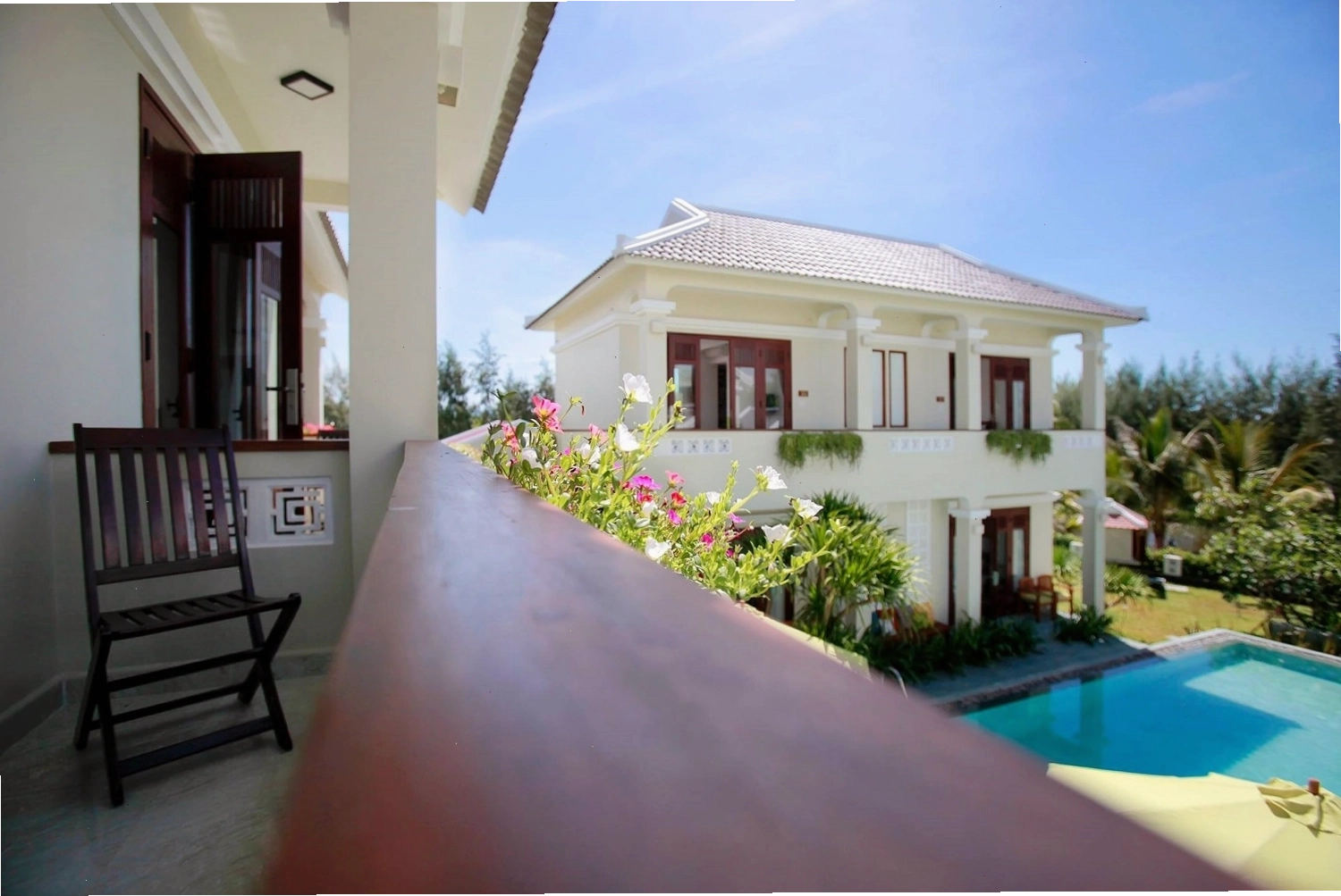 Không gian ban công lãng mạn tại Green Boutique Villa