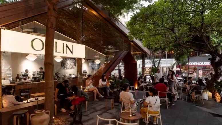 Không gian bên ngoài Ollin Cafe Thủ Đức