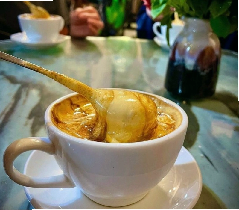 Không gian bên trong Cafe Phố Cổ 11 Hàng Gai