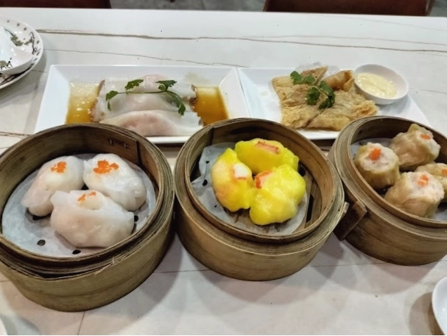 Không gian bên trong Hào Huê Quán Dimsum Trần Phú