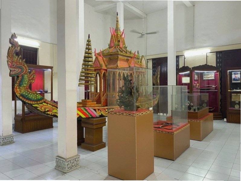 Không gian bên trong Nhà trưng bày Văn hóa Khmer