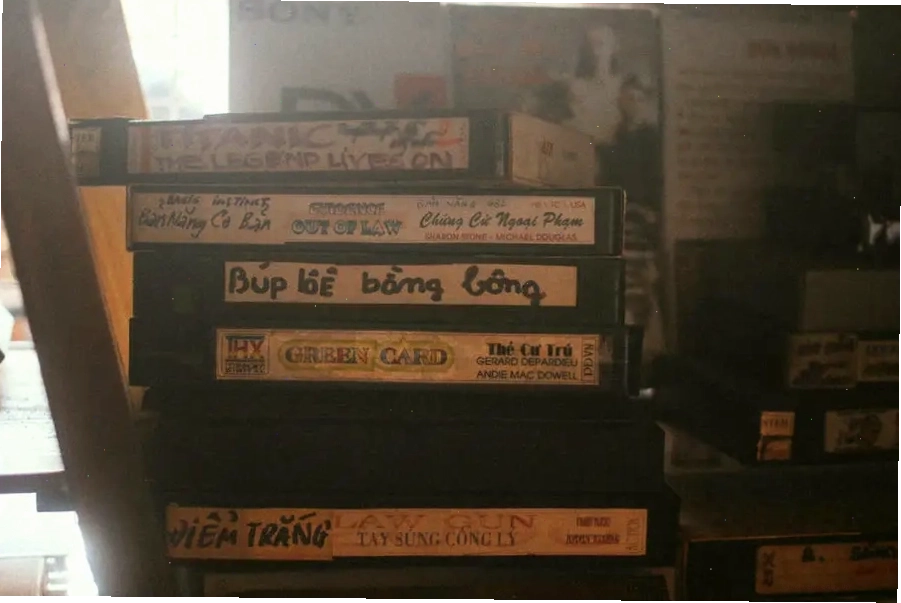 Không gian bên trong quán 81Cafe