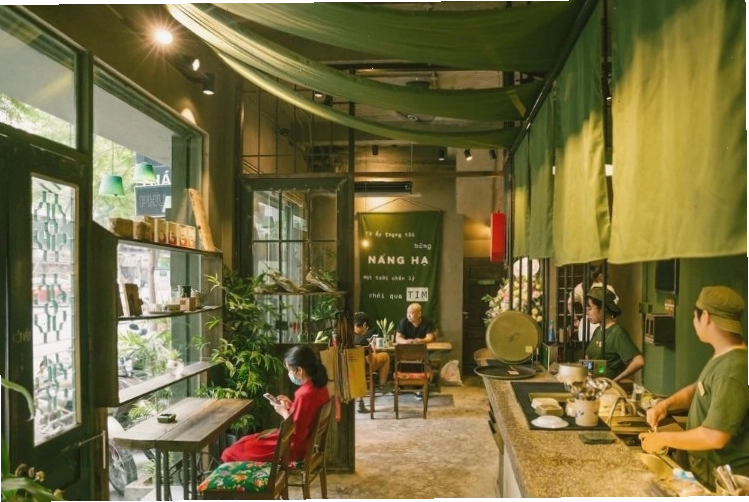 Không gian đậm chất Indochine tại Cộng Cà Phê, Hà Nội