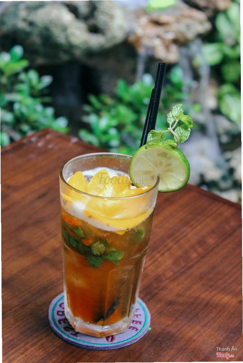 Không gian Forest Cafe với gam màu xanh thiên nhiên