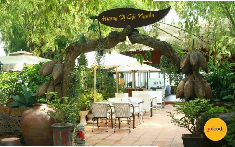 Không gian hiện đại và trẻ trung tại Nhà hàng Tre Place