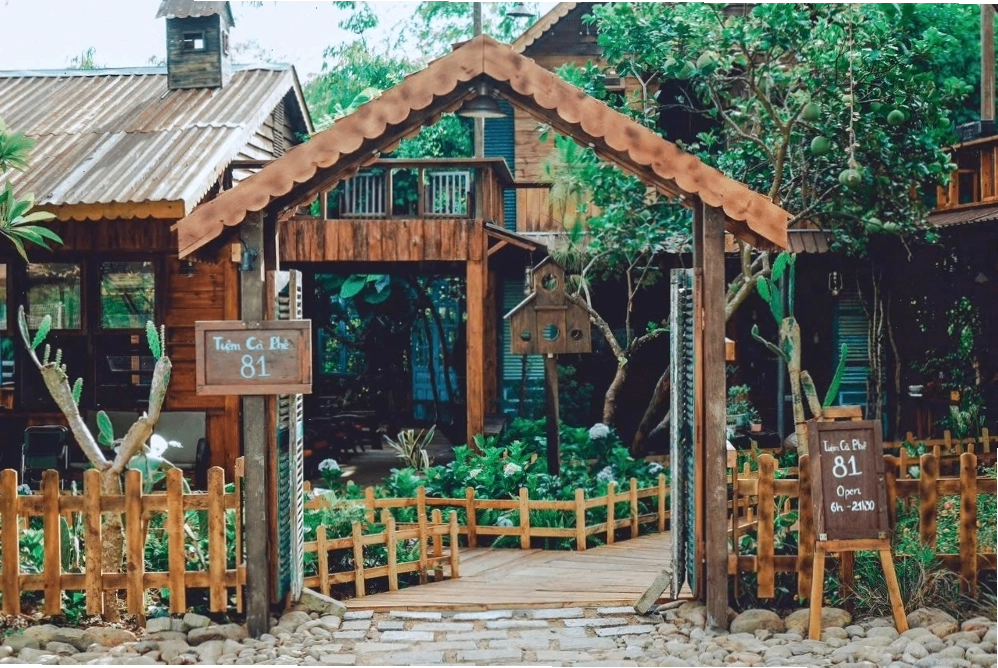 Không gian hoài cổ và đầy chất thơ của Quán Cafe Mắt Biếc