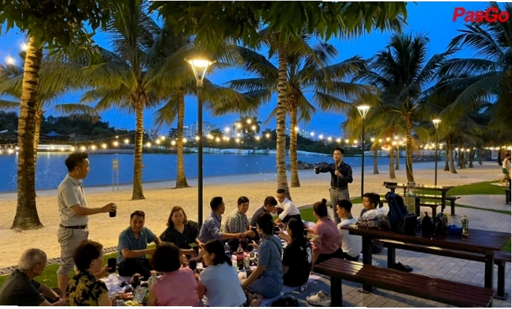 Không gian khu vực nướng BBQ ven biển tại Vinhomes Smart City
