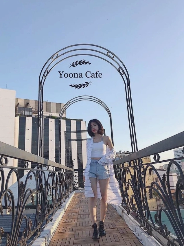 Không gian lãng mạn của Yoona Cafe về đêm