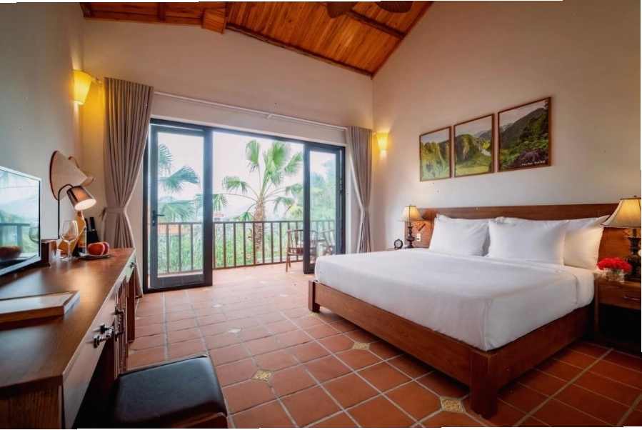 Không gian lung linh về đêm tại Bái Đính Garden Resort