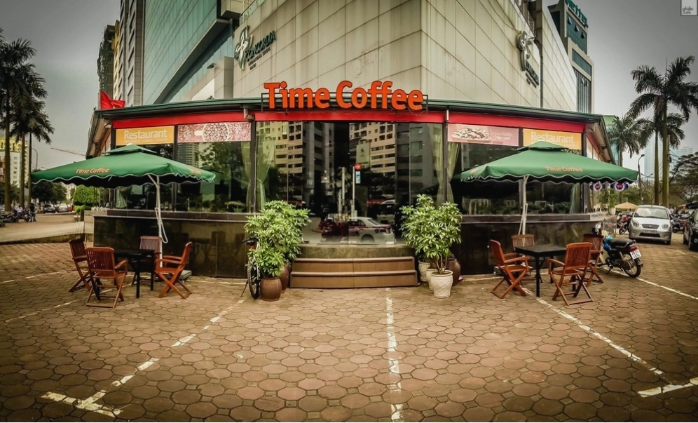 Không gian Maxx Cafe Duy Tân với thiết kế hiện đại