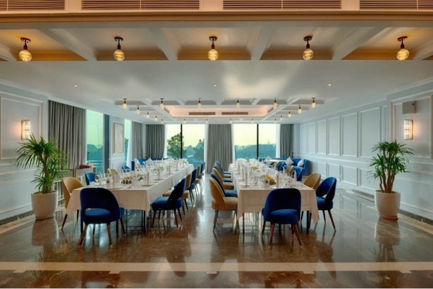 Không gian nhà hàng Bamboo thích hợp cho các buổi tụ họp