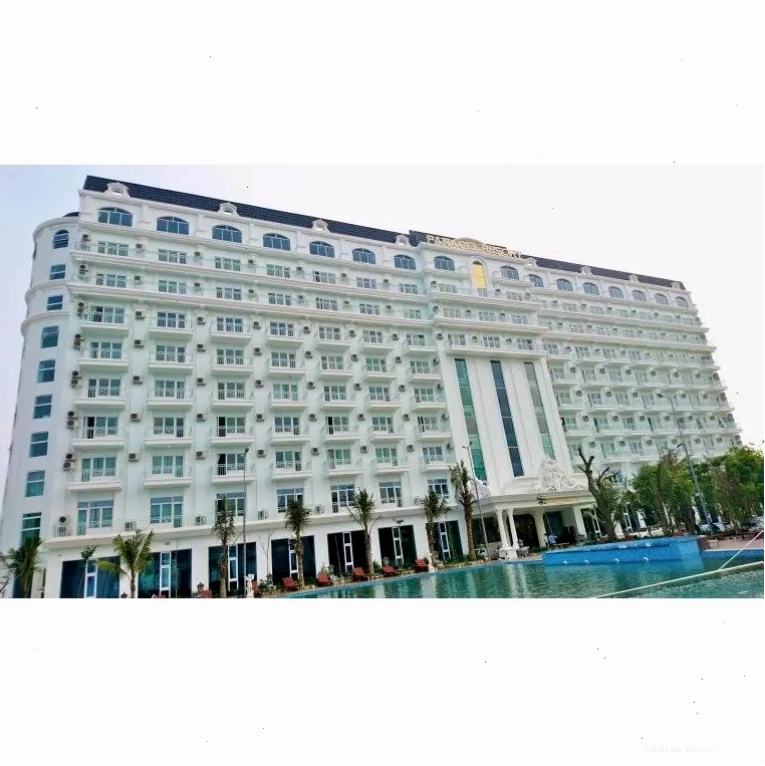 Không gian nhà hàng sang trọng tại Paracel Resort Hải Tiến