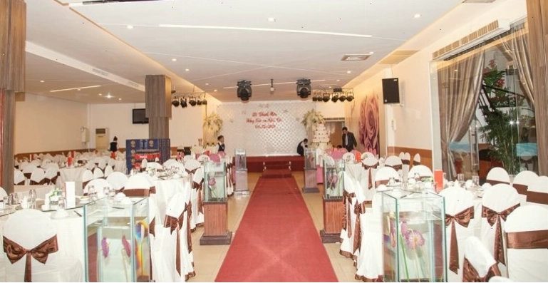 Không gian nhà hàng tiệc cưới Nhơn Hòa