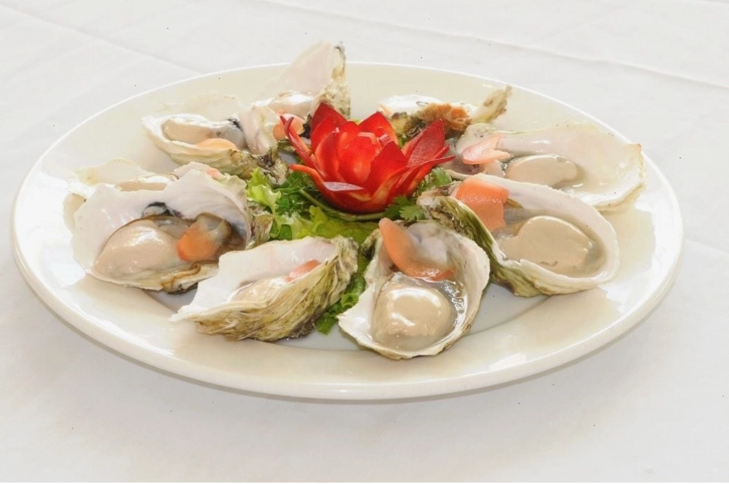 Không gian Nhà hàng Vũ Bảo Ninh Bình sang trọng và ấm cúng
