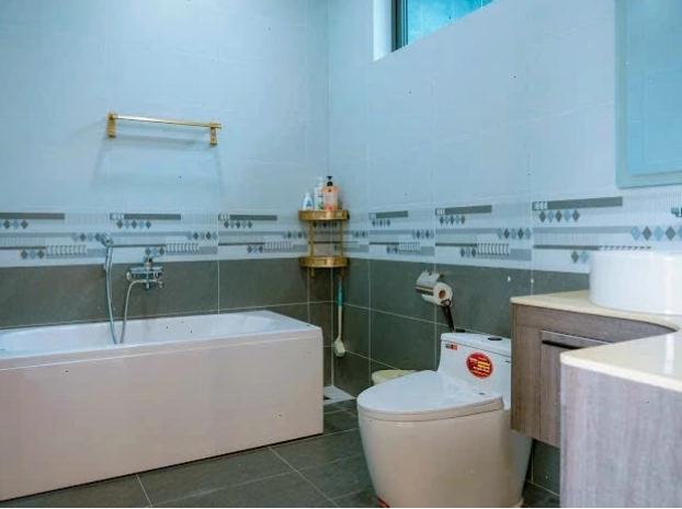 Không gian phòng khách rộng rãi của một villa ở Lagi, phù hợp cho nhóm đông người