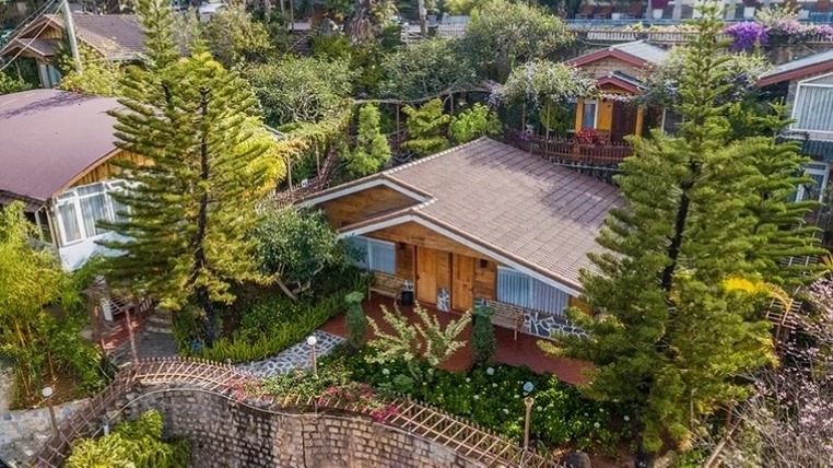 Không gian phòng nghỉ ấm cúng tại Zen Valley Dalat Resort