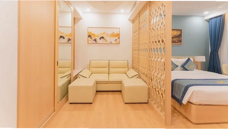 Không gian phòng ngủ thoáng đãng với view đẹp