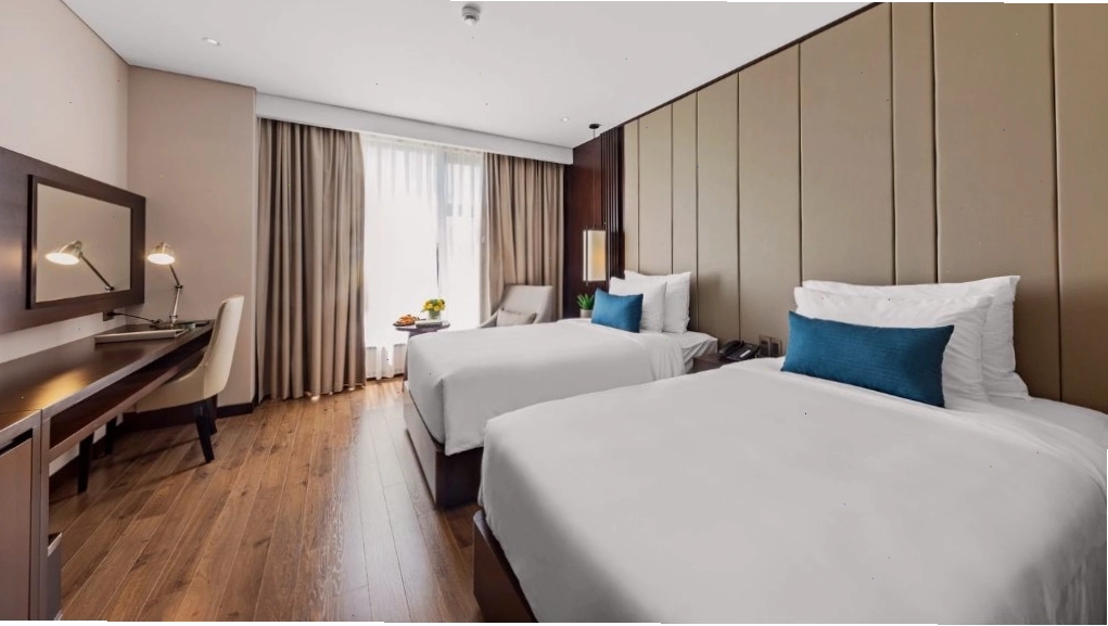 Không gian phòng Premier Deluxe sang trọng