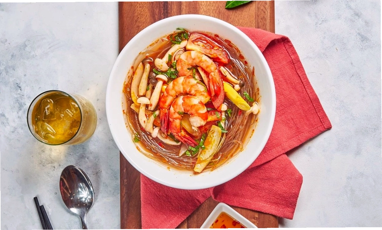 Không gian quán được trang trí ấm cúng