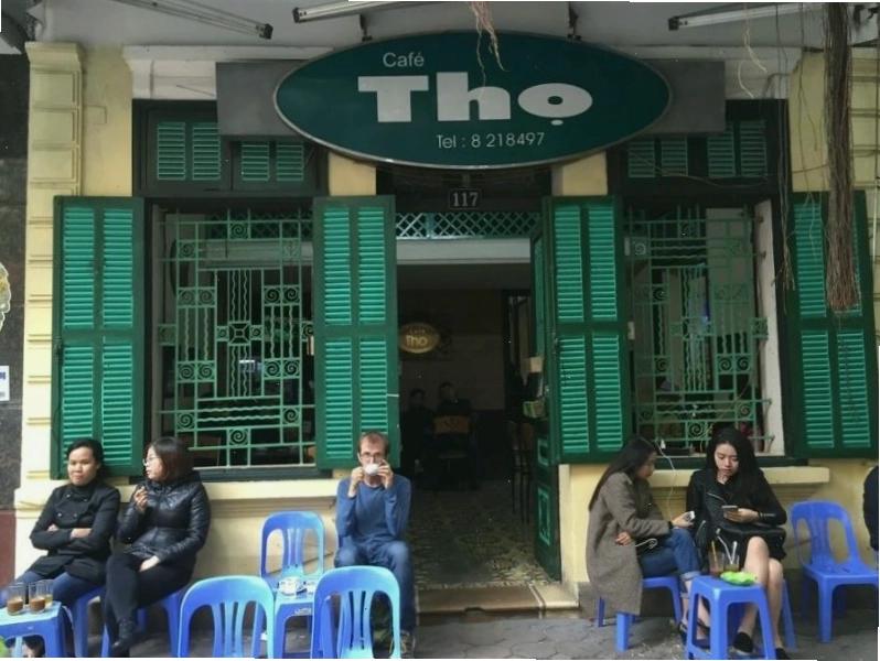 Không gian quán Thọ Cafe